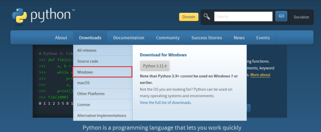 Python公式ページで「Downloads」>「Windows」のメニューを選択している画像